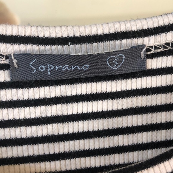 Two separate pieces coming as one outfit! - Picture 4 of 6